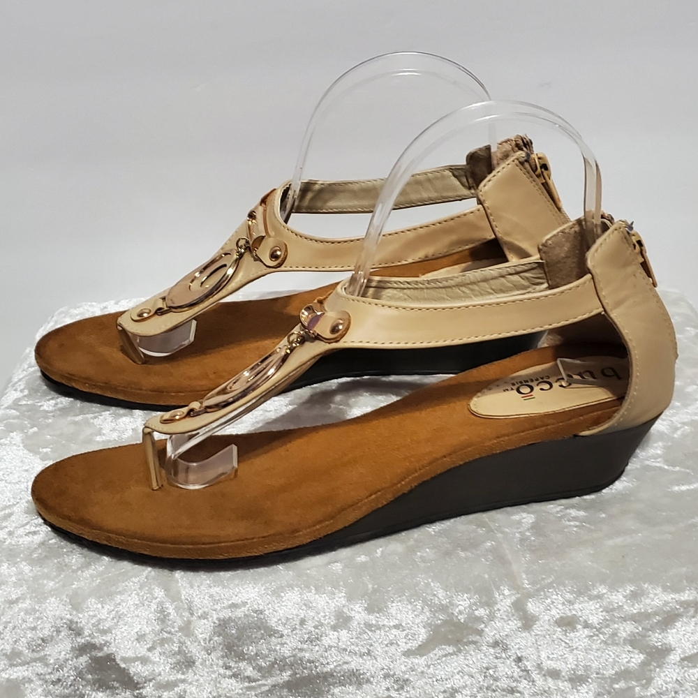Bucco Nordstrom Cream Wedge Thong Sandals